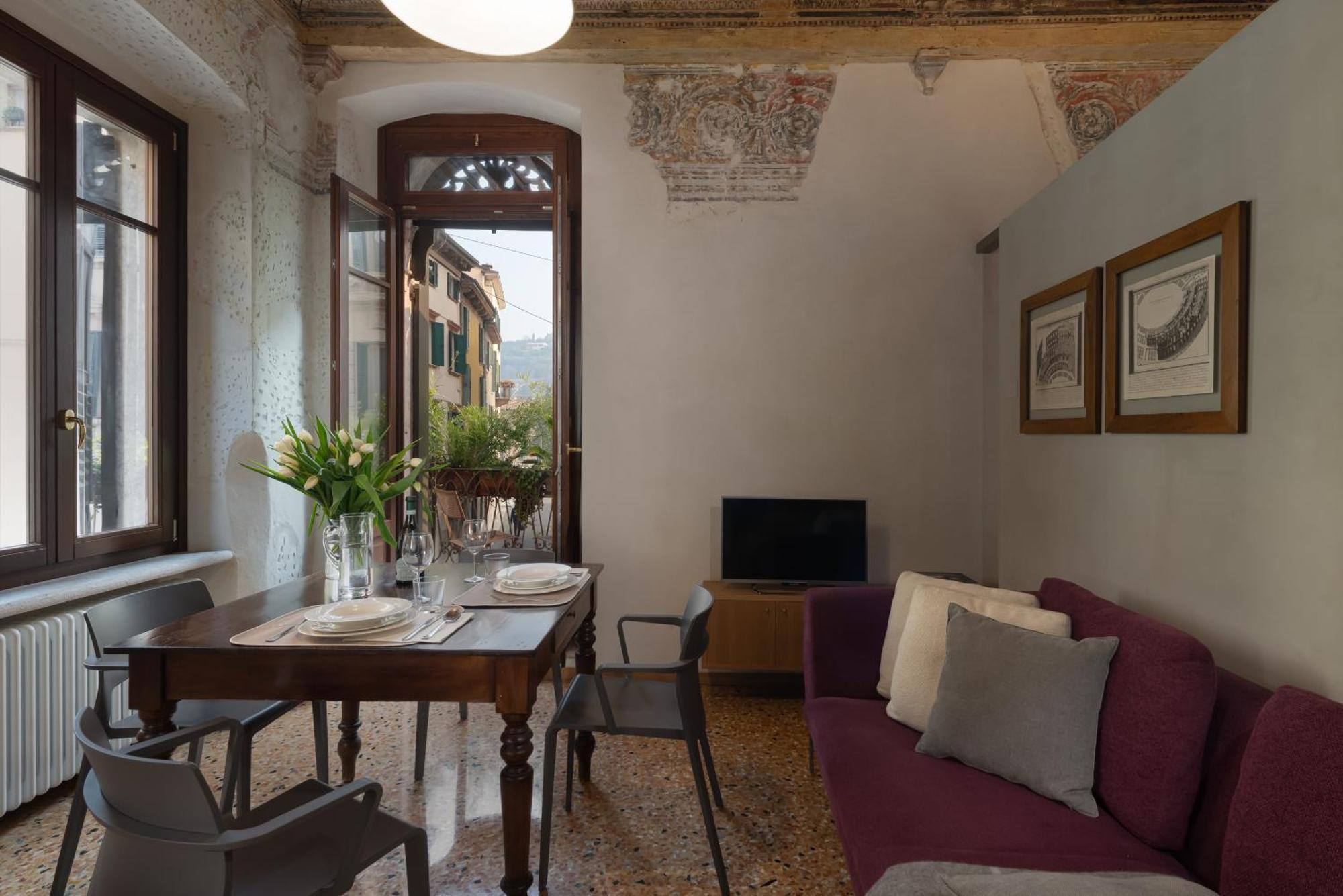 Residenza Roccamaggiore Vérone Extérieur photo