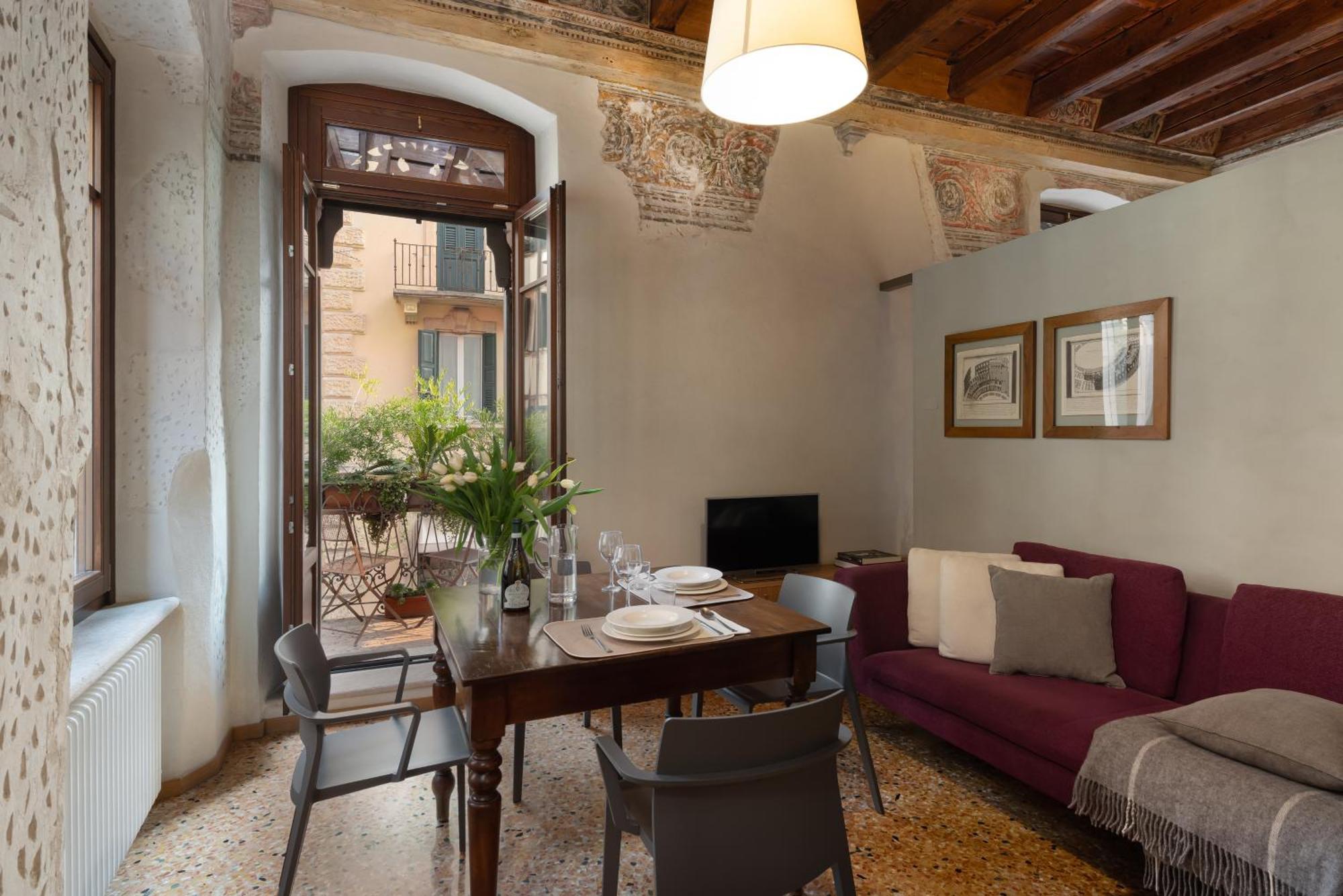 Residenza Roccamaggiore Vérone Extérieur photo
