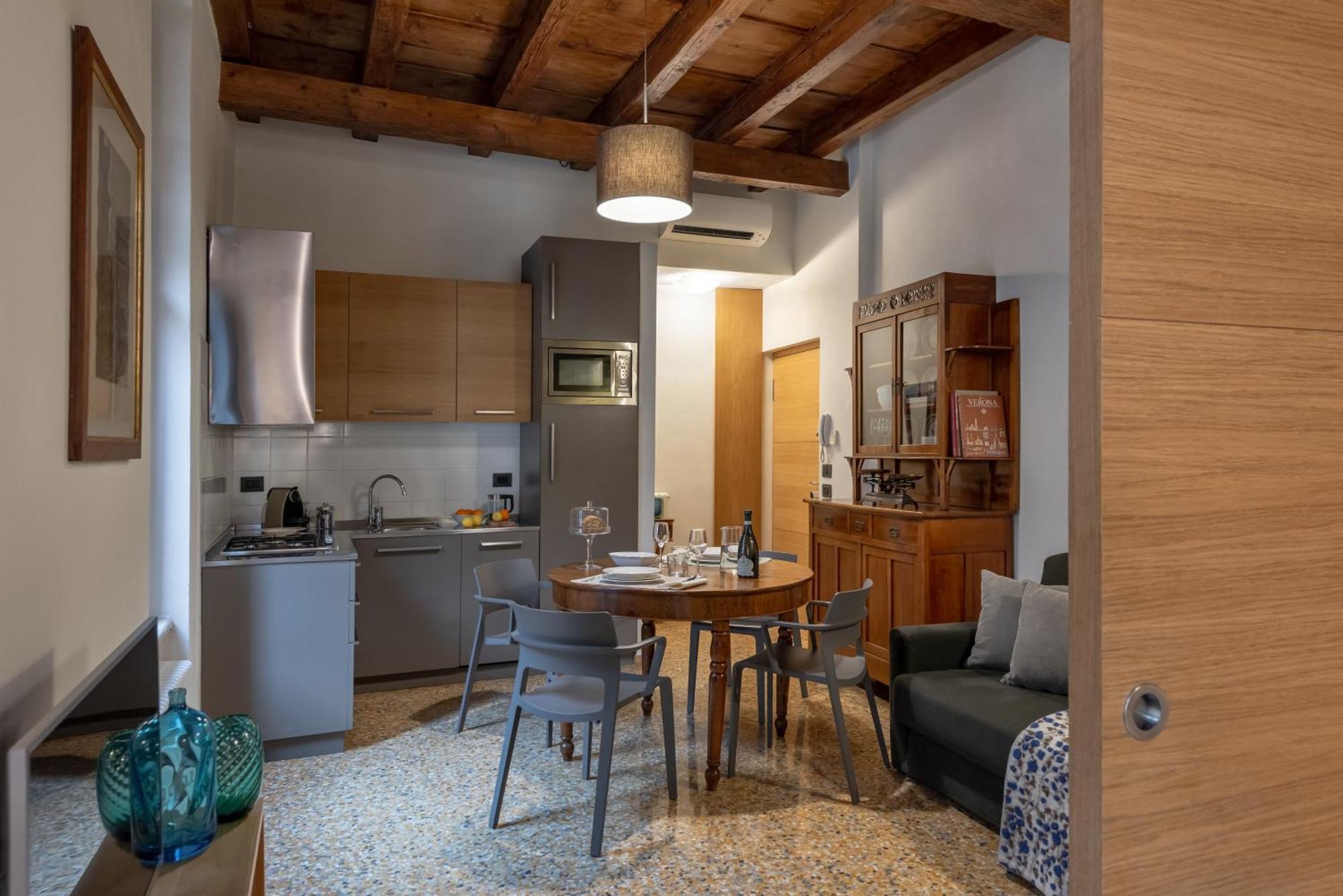 Residenza Roccamaggiore Vérone Extérieur photo